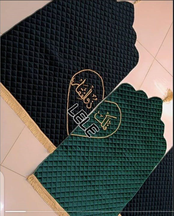 Customize Velvet couple prayer 🤲